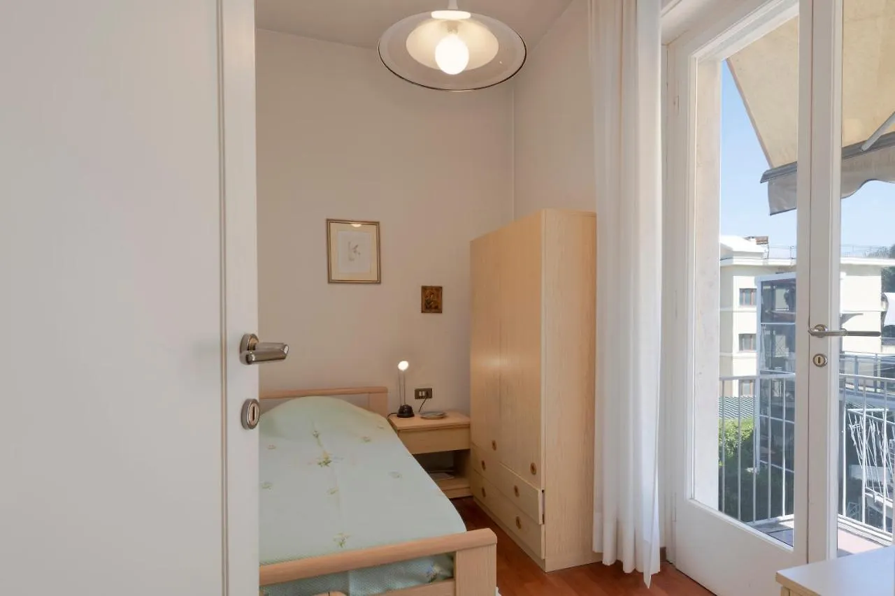 Casa vacanze Villa Residenza la Principina Lido di Camaiore